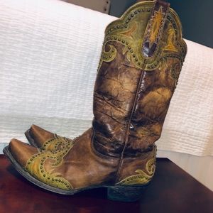 Women’s boots